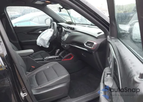 2021 Chevrolet Trailblazer Awd Rs z USA, uszkodzony, nr VIN KL79MUSL8MB178496